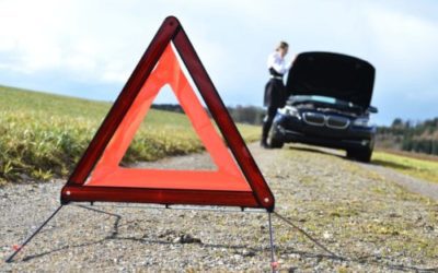 Step-by-step actions to take during a vehicle breakdown
