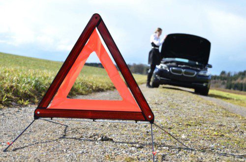 Step-by-step actions to take during a vehicle breakdown